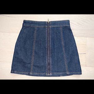 NWOT F21 denim zip skirt